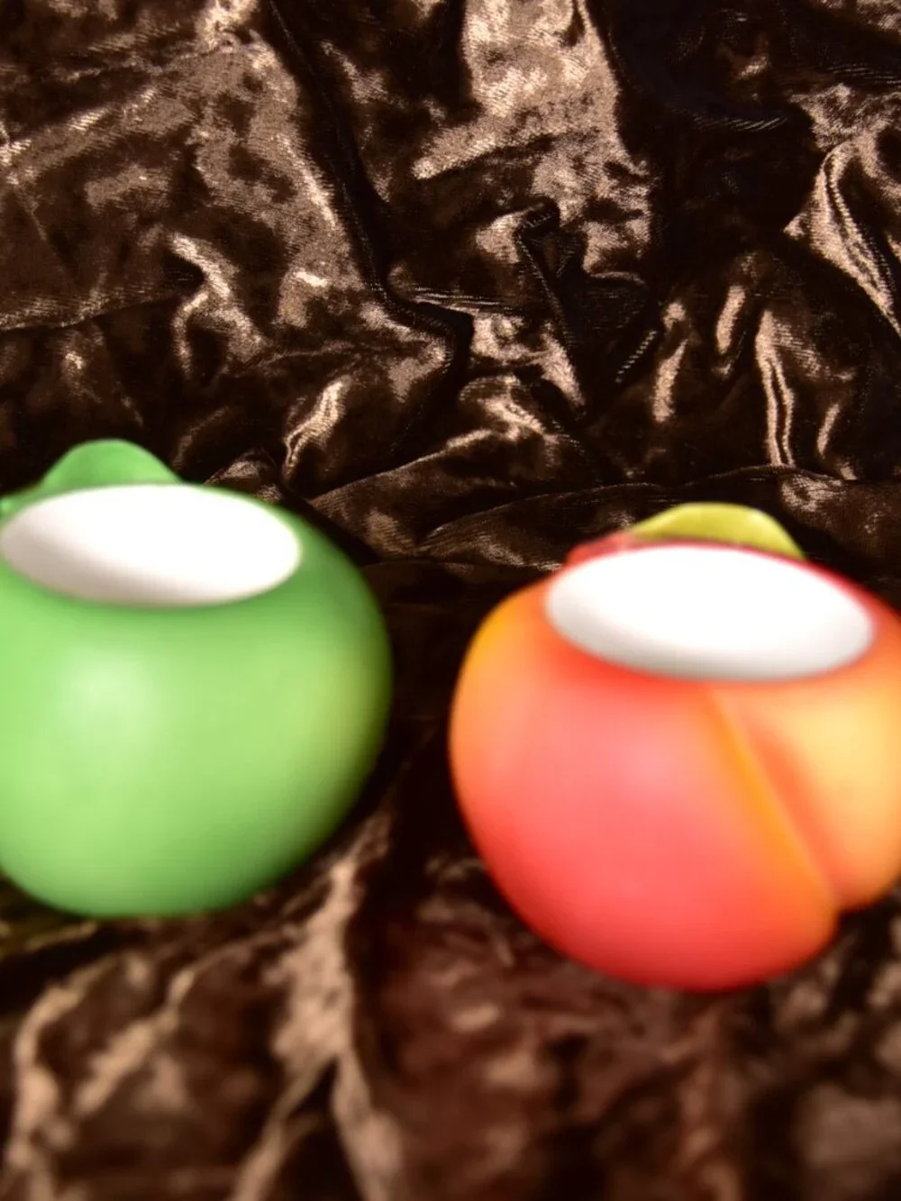 Partylite Ceramic Votive Holders Fruit Splash Peach And Green Apple